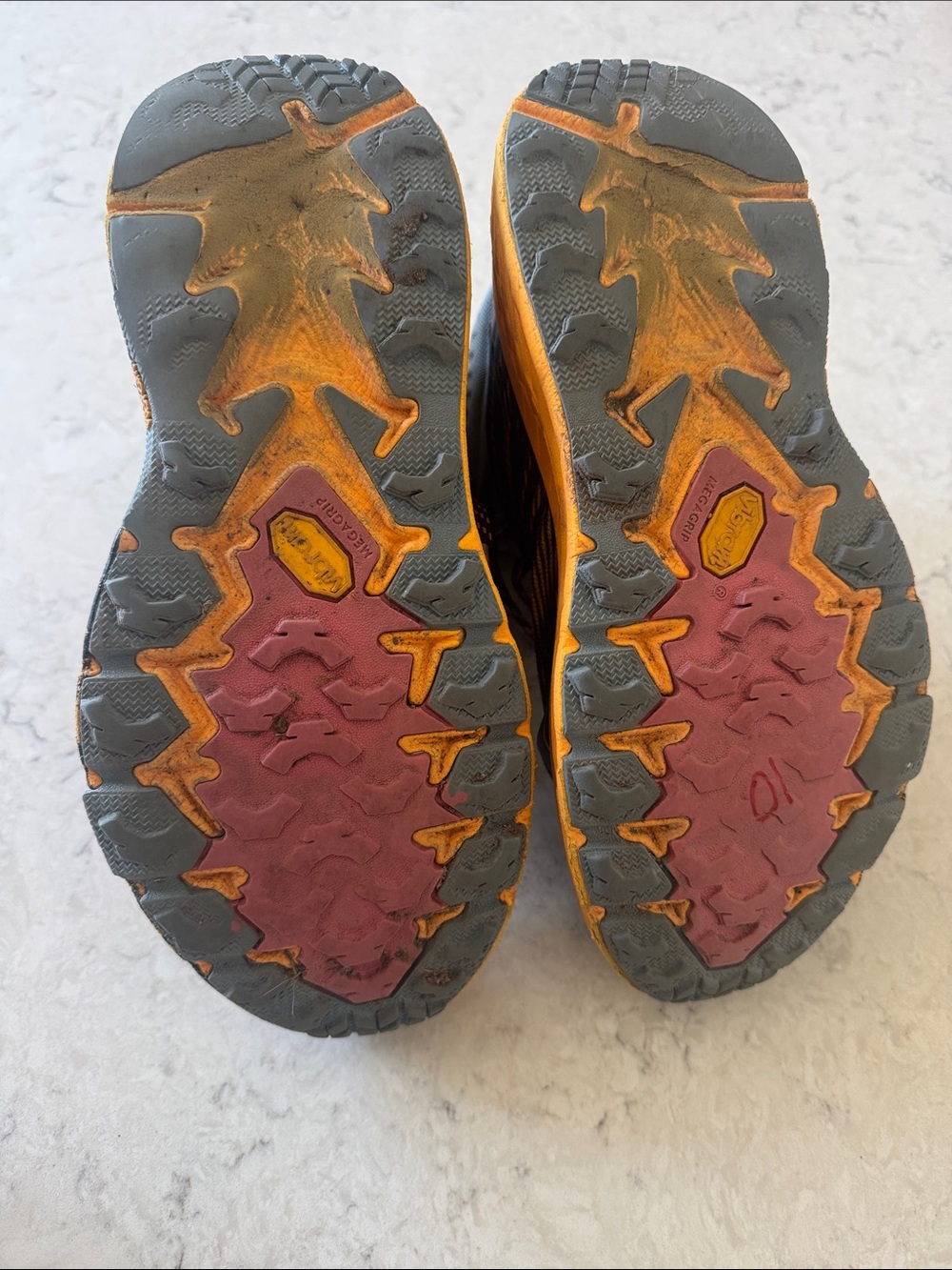 Hoka Speedgoat Mid 2 GTX Trail Mid-Top Shoes in Blue and Orange women’s 9 - Picture 9 of 12